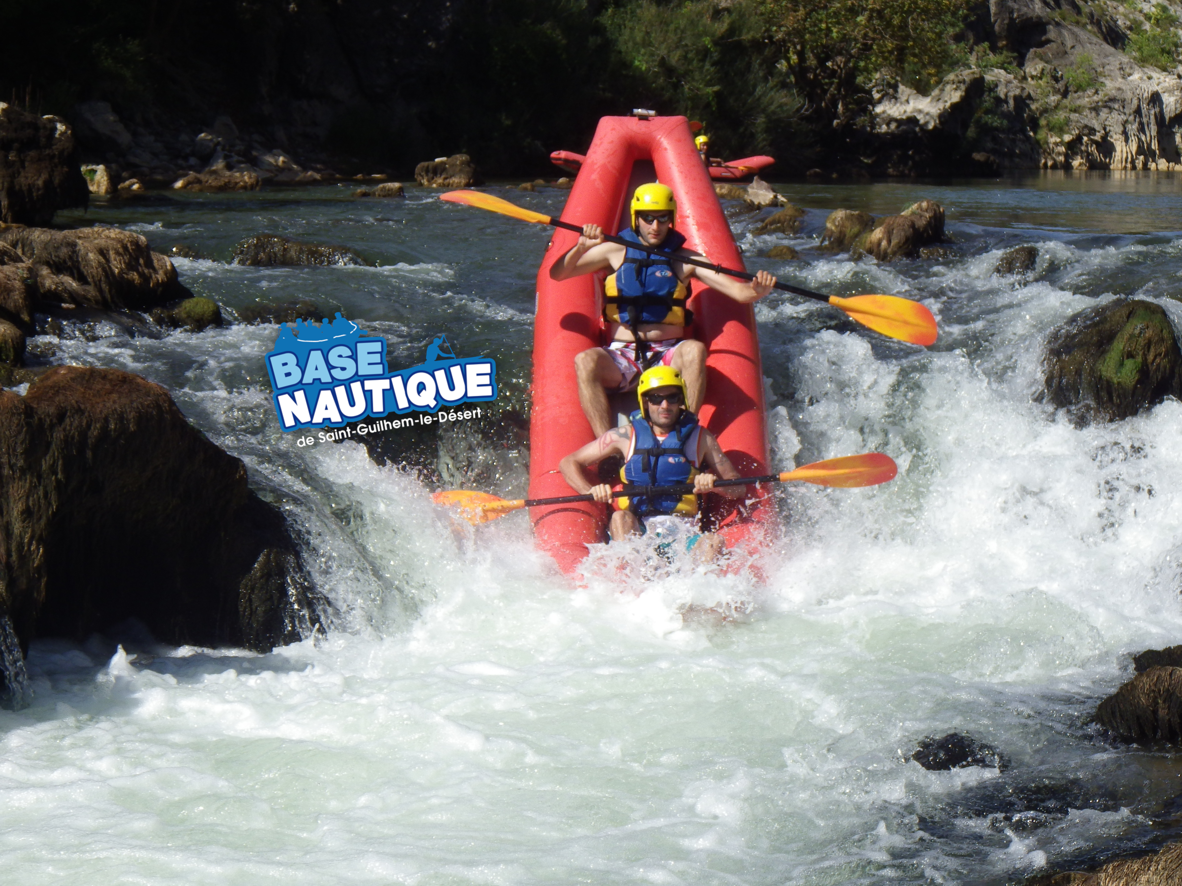 la base nautique : location de canoë, kayak et stand up